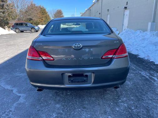 2006 Toyota Avalon XL
