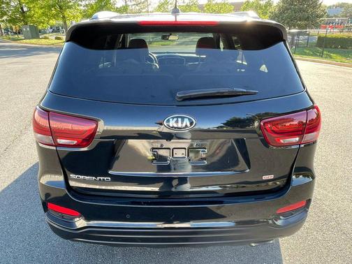 Ebony Black 2020 Kia Sorento LX