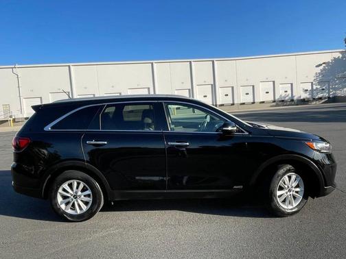 Ebony Black 2020 Kia Sorento LX