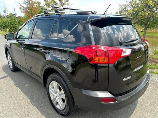 2014 Toyota RAV4 LE