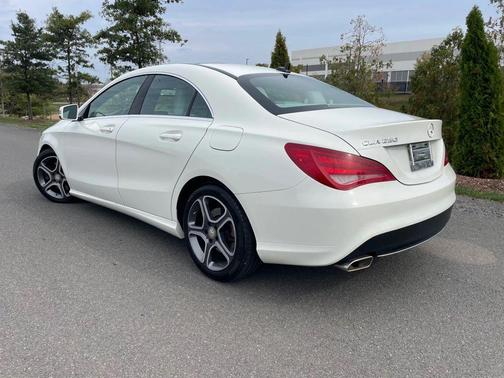 2014 Mercedes-Benz CLA-Class Base