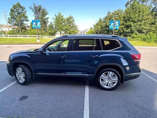 2018 Volkswagen Atlas 3.6L SEL Premium