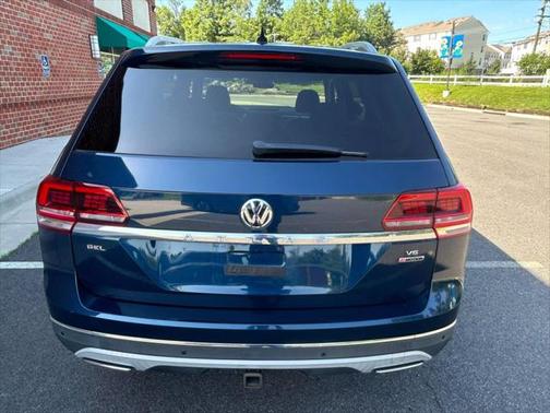 2018 Volkswagen Atlas 3.6L SEL Premium