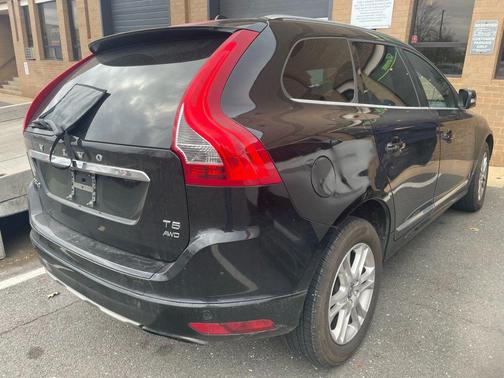 2016 Volvo XC60 T5 Premier