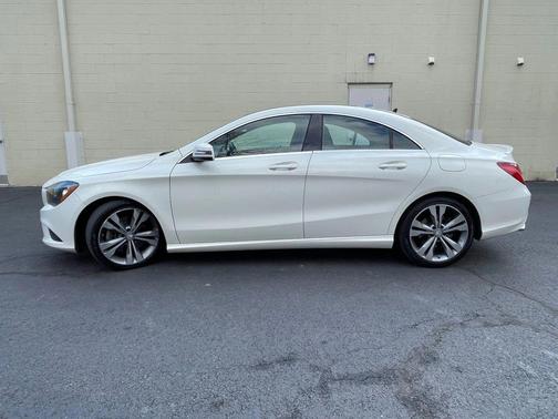2016 Mercedes-Benz CLA-Class Base