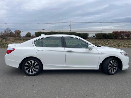 2014 Honda Accord Hybrid Base