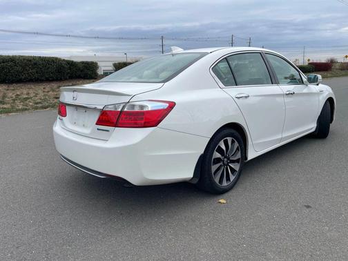 2014 Honda Accord Hybrid Base