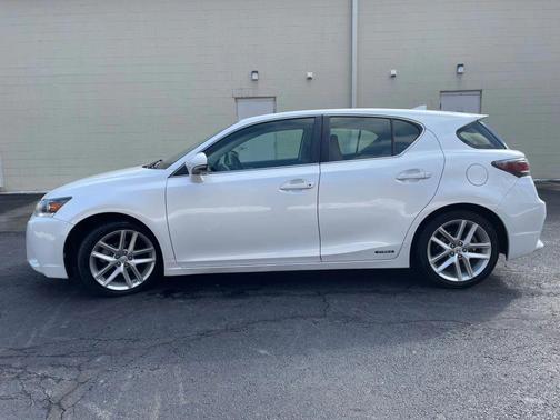 2015 Lexus CT 200h CT 200h Hatchback 4D