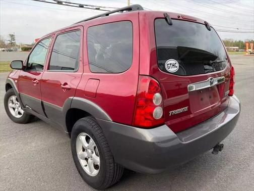 2005 Mazda Tribute s