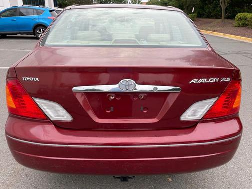 2002 Toyota Avalon XL