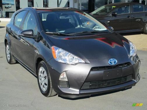 2012 Toyota Prius v Two