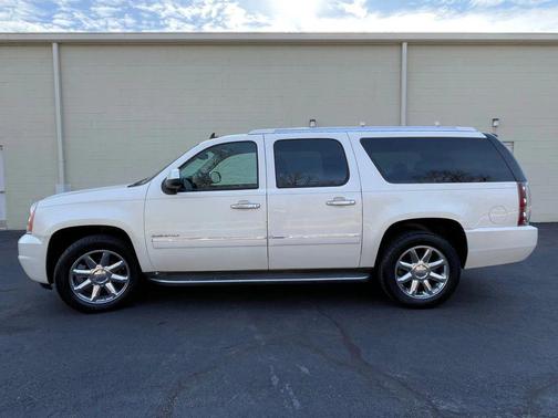 2011 GMC Yukon XL Denali