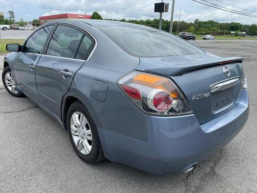 Gray 2011 Nissan Altima 2.5 S