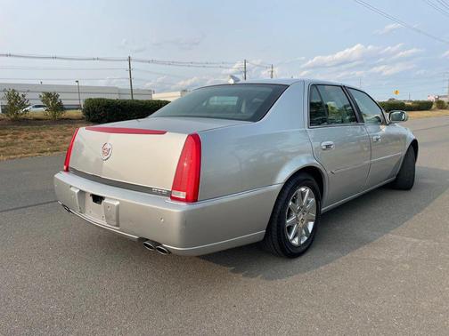 2010 Cadillac DTS Premium Collection