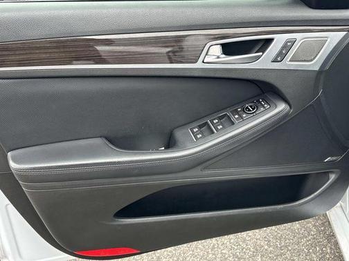 2018 Genesis G80 3.8