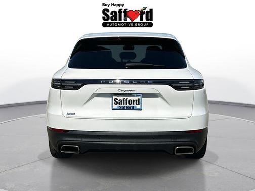 2022 Porsche Cayenne Base