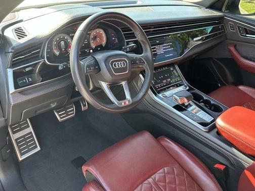 Carrara White 2024 Audi SQ8 4.0T Prestige