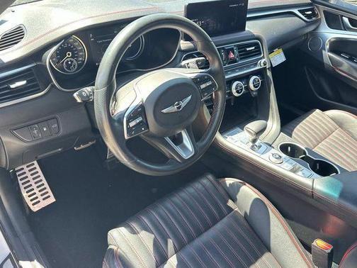 Ice 2023 Genesis G70 2.0T