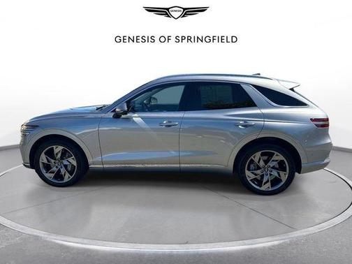 Silver 2023 Genesis Electrified GV70 Advanced