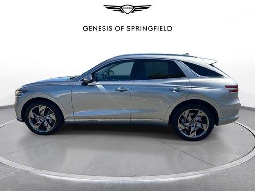 Silver 2023 Genesis Electrified GV70 Advanced