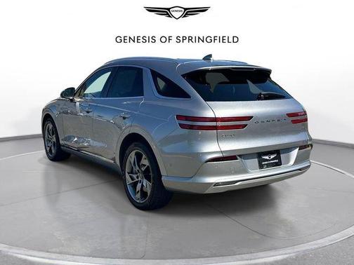 Silver 2023 Genesis Electrified GV70 Advanced