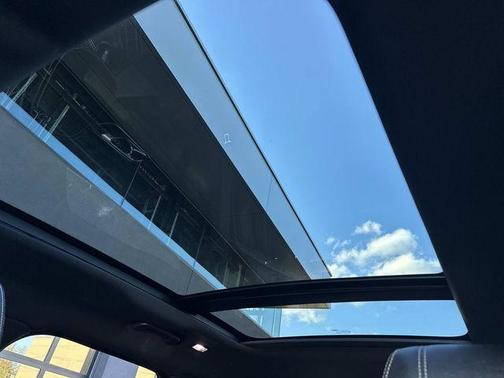 2018 Land Rover Range Rover Velar P250 SE R-Dynamic