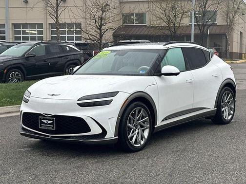 White 2023 Genesis GV60 Advanced