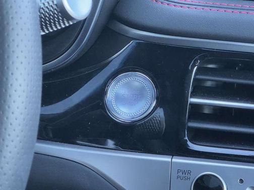 2025 Genesis G70 3.3T Sport Advanced