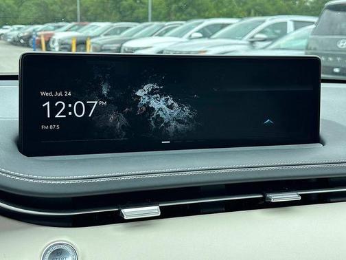 2025 Genesis Electrified GV70 Advanced