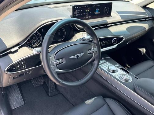 2025 Genesis GV70 2.5T