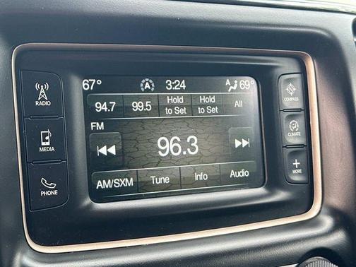 2017 Jeep Grand Cherokee Laredo