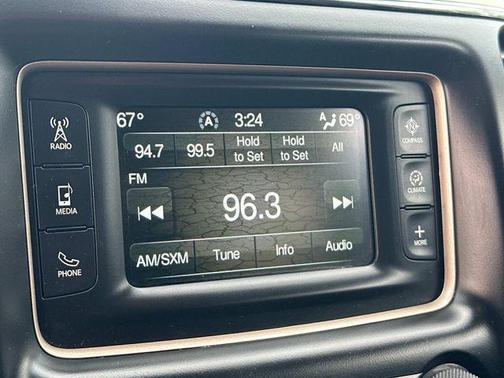 2017 Jeep Grand Cherokee Laredo