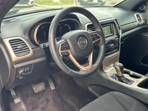 2017 Jeep Grand Cherokee Laredo
