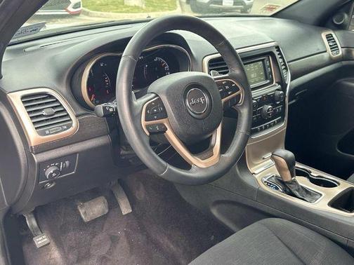 2017 Jeep Grand Cherokee Laredo