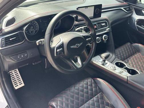 White 2023 Genesis G70 3.3T