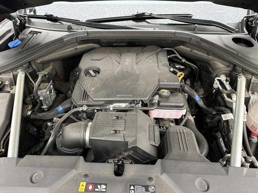 2024 Genesis GV70 2.5T