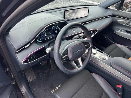 2024 Genesis GV70 2.5T