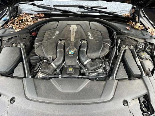 2017 BMW 750 i xDrive