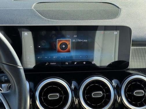 2021 Mercedes-Benz GLB 250 Base 4MATIC