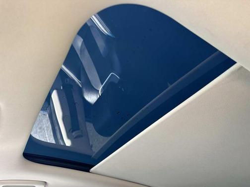 2022 Genesis GV70 2.5T