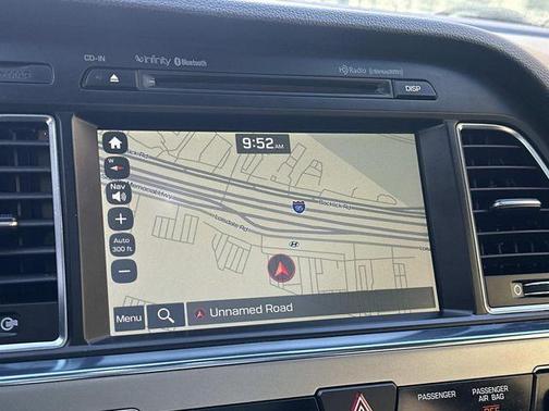 2017 Hyundai SONATA Hybrid Limited