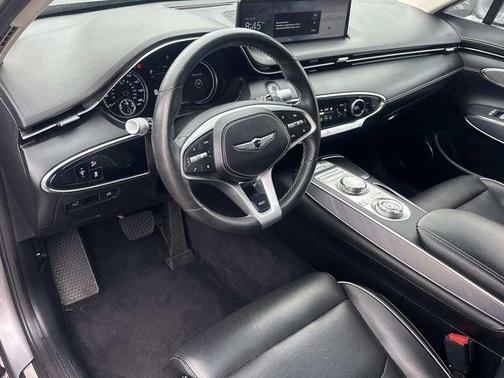 Silver 2023 Genesis Electrified GV70 Advanced