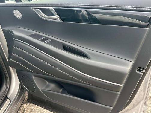 2025 Genesis GV80 2.5T