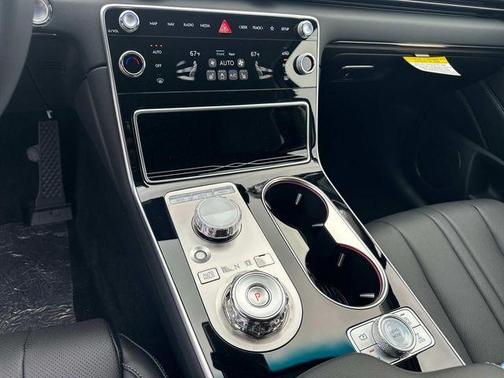 2025 Genesis GV80 2.5T