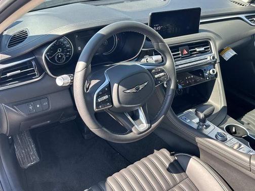 Black 2026 Genesis G70 2.5T Prestige