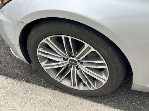 2018 Genesis G80 3.8