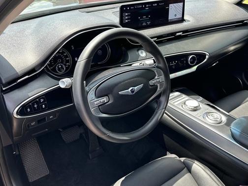 2022 Genesis GV70 2.5T