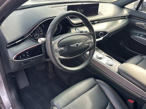2022 Genesis GV70 2.5T