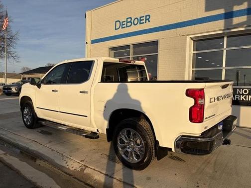 2025 Chevrolet Silverado 1500 LTZ