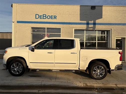 2025 Chevrolet Silverado 1500 LTZ